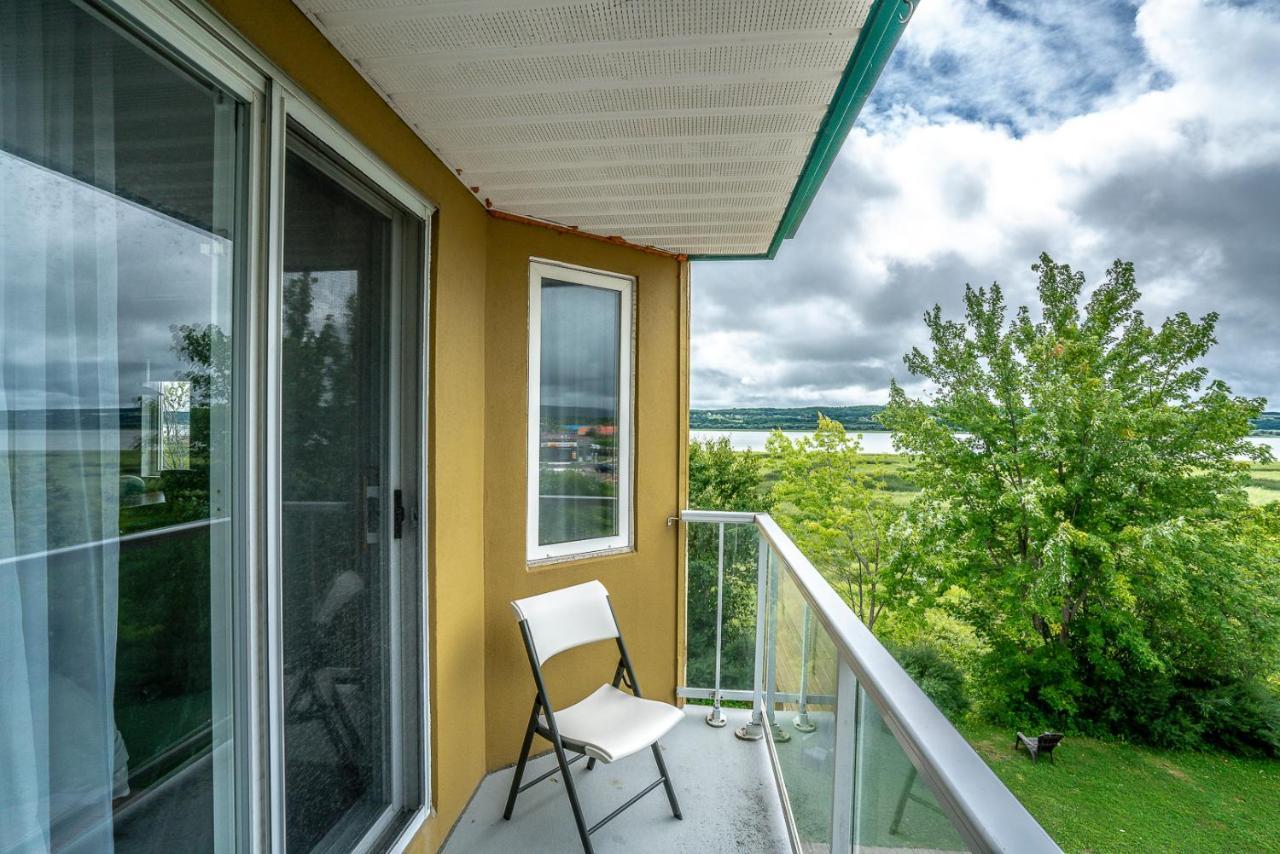 Quality Suites Sainte-Anne-de-Beaupre Exterior photo