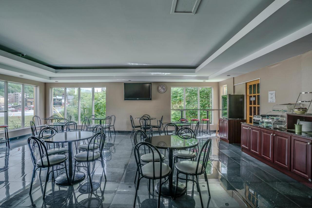 Quality Suites Sainte-Anne-de-Beaupre Exterior photo