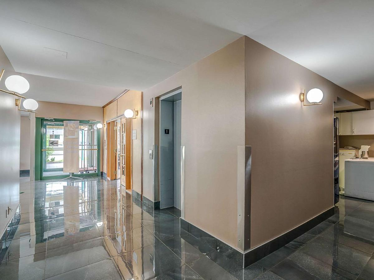 Quality Suites Sainte-Anne-de-Beaupre Exterior photo