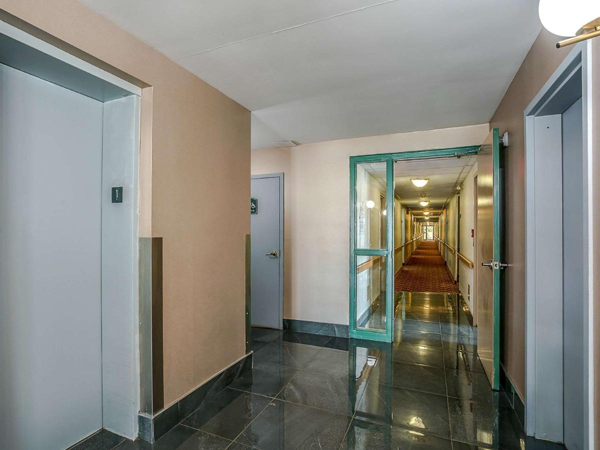 Quality Suites Sainte-Anne-de-Beaupre Exterior photo