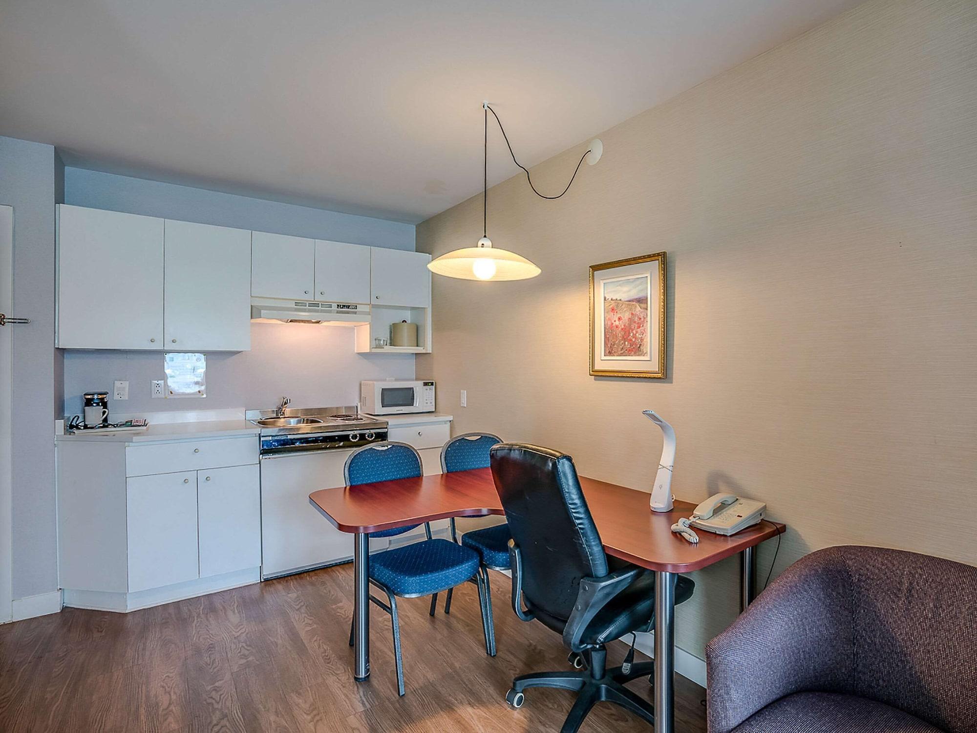 Quality Suites Sainte-Anne-de-Beaupre Exterior photo