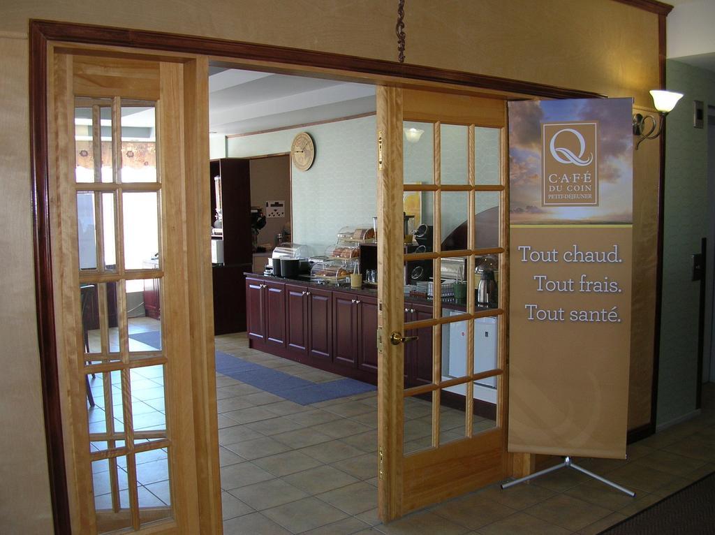 Quality Suites Sainte-Anne-de-Beaupre Exterior photo